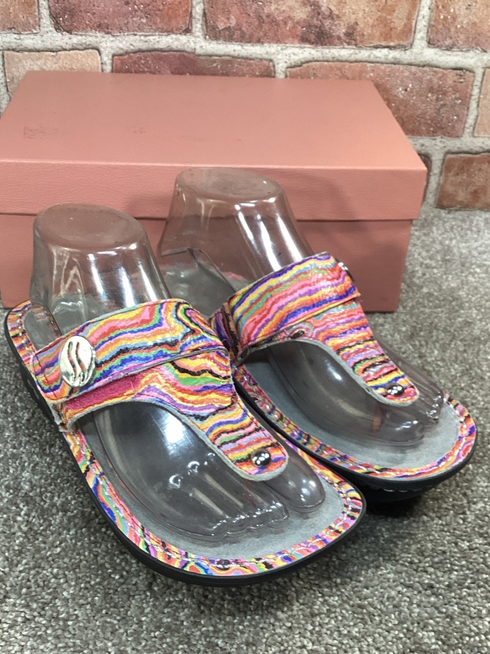 Alegria Carina Electric Avenue Womens sandals size 37 eu size 7-7.5 us